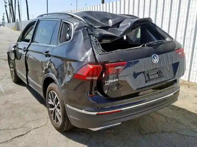 3VV3B7AX3JM214721 2018 VOLKSWAGEN TIGUAN SE-2