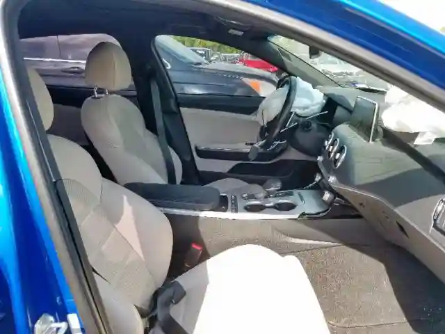 KNAE55LCXJ6020522 2018 KIA STINGER GT2-4