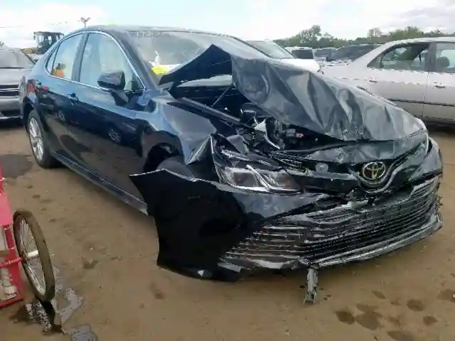 JTNB11HK2J3039170 2018 TOYOTA CAMRY L-0