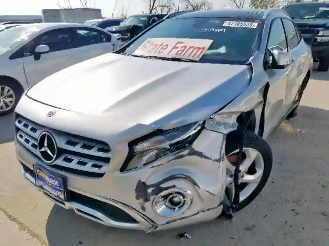 WDCTG4GBXJJ391686 2018 MERCEDES-BENZ GLA 250 4MATIC-1