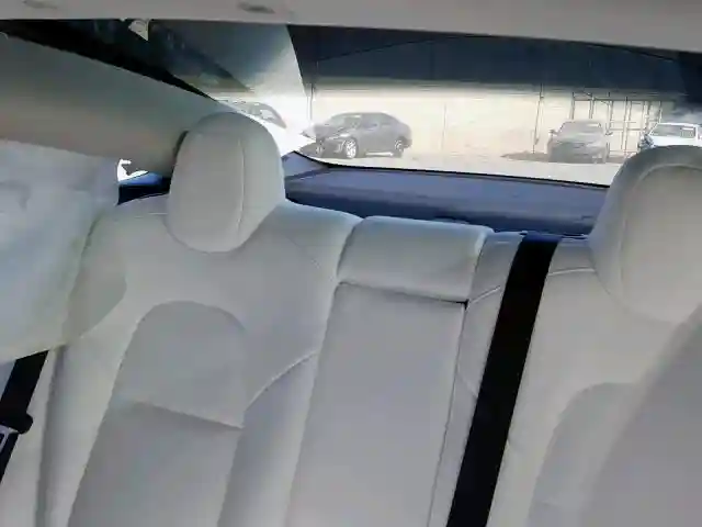 5YJ3E1EB2KF450560 2019 TESLA MODEL 3-5