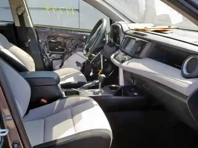 JTMRJREV2HD074344 2017 TOYOTA RAV4 HV LE-4