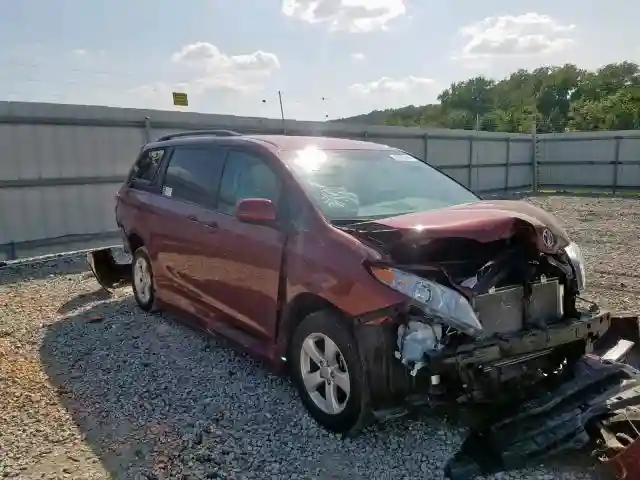 5TDKZ3DC2HS878574 2017 TOYOTA SIENNA LE-0