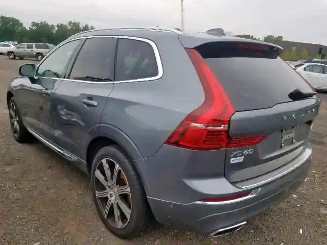 YV4A22RL2J1046963 2018 VOLVO XC60 T6-2