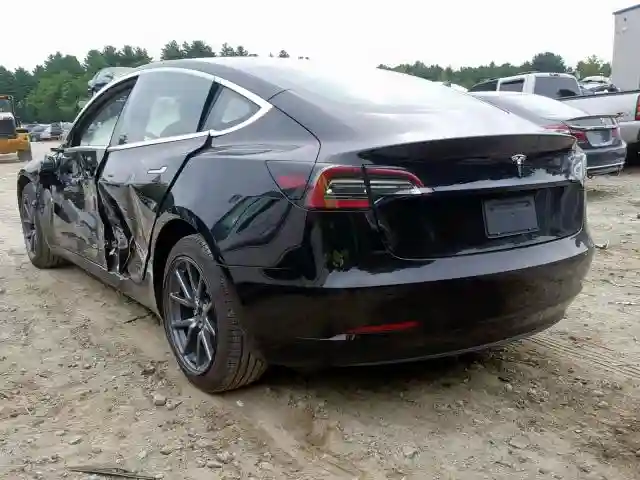 5YJ3E1EA8KF362068 2019 TESLA MODEL 3-2