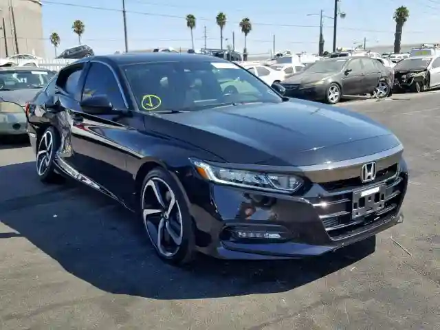 1HGCV1F35JA099031 2018 HONDA ACCORD SPORT-0