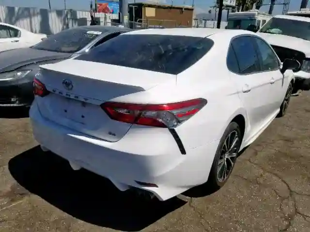 4T1B11HK6JU574531 2018 TOYOTA CAMRY L-3