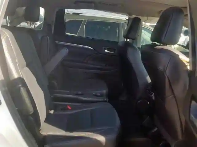 5TDDZRFH8HS449959 2017 TOYOTA HIGHLANDER LIMITED-5