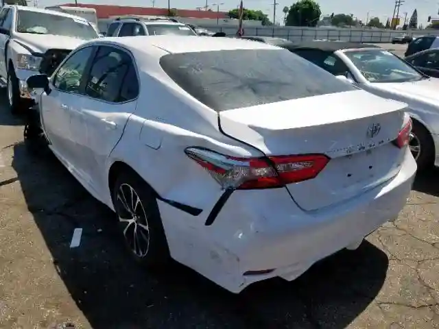 4T1B11HK6JU574531 2018 TOYOTA CAMRY L-2