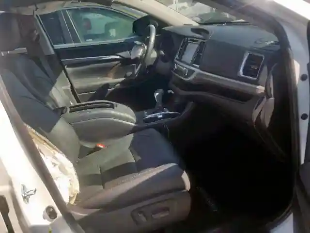 5TDDZRFH8HS449959 2017 TOYOTA HIGHLANDER LIMITED-4