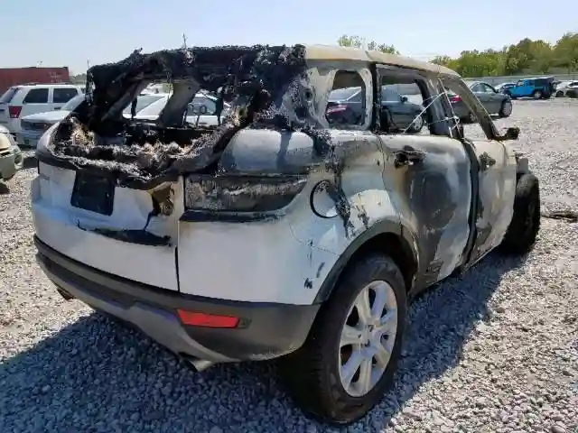 SALVP2RX6JH573204 2018 LAND ROVER RANGE ROVER EVOQUE SE-3