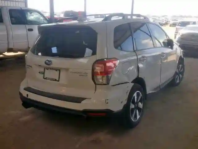 JF2SJAGC3HH492355 2017 SUBARU FORESTER 2.5I PREMIUM-3