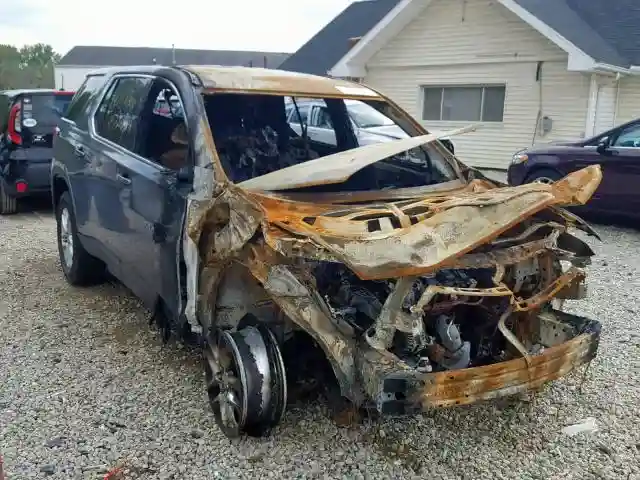 1GNERFKW7KJ183062 2019 CHEVROLET TRAVERSE LS-0