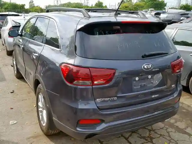 5XYPGDA3XKG453677 2019 KIA SORENTO LX-2