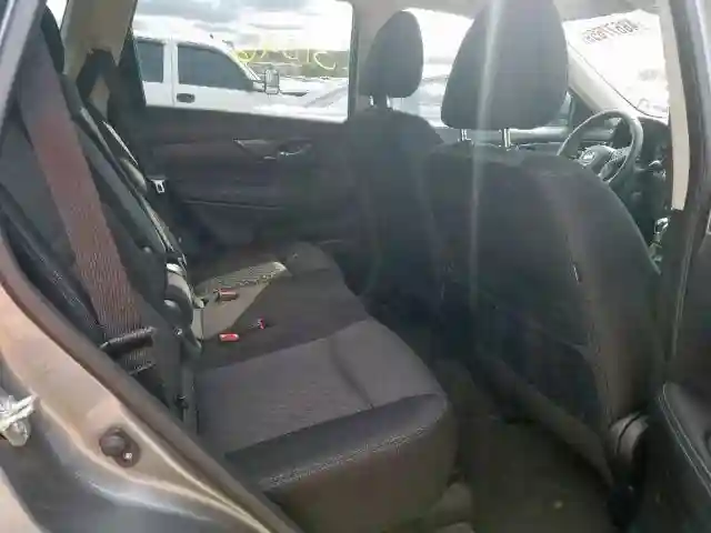 JN8AT2MV1JW300355 2018 NISSAN ROGUE S-5