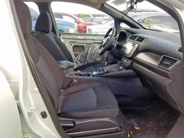 1N4AZ1CP4JC314457 2018 NISSAN LEAF S-4