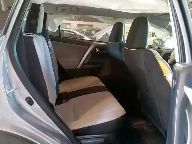 JTMRJREV0HD073077 2017 TOYOTA RAV4 HV LE-5