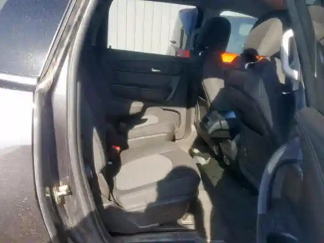 1GNKVHKD2FJ121793 2015 CHEVROLET TRAVERSE LT-5
