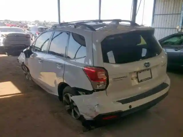 JF2SJAGC3HH492355 2017 SUBARU FORESTER 2.5I PREMIUM-2