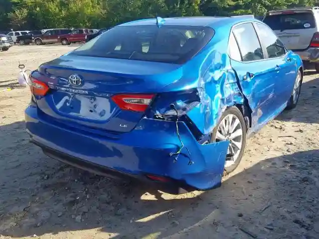 4T1B11HKXKU259717 2019 TOYOTA CAMRY L-3