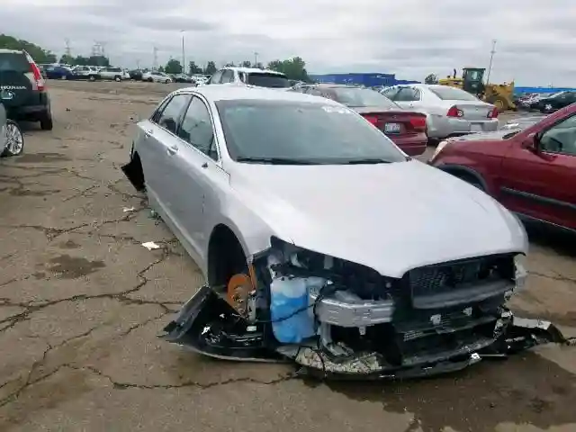 3LN6L5B93JR626147 2018 LINCOLN MKZ PREMIERE-0