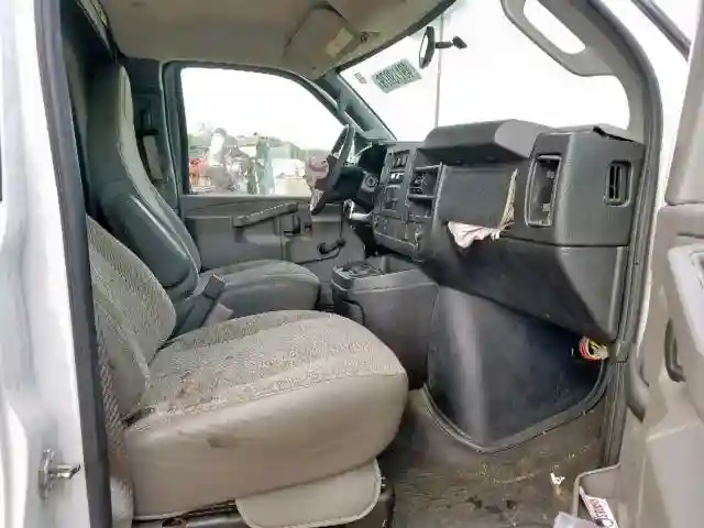 1HA3GSCGXHN000420 2017 CHEVROLET EXPRESS G3500-4