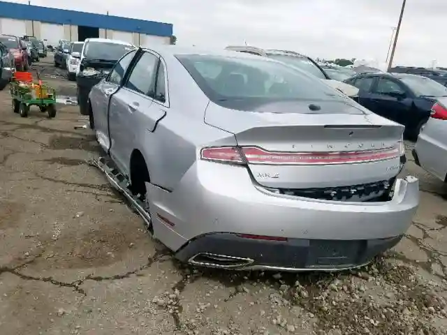 3LN6L5B93JR626147 2018 LINCOLN MKZ PREMIERE-2