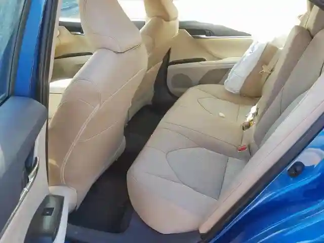 4T1B11HKXKU259717 2019 TOYOTA CAMRY L-5