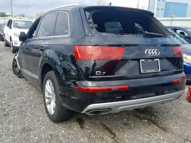 WA1AAAF77KD005956 2019 AUDI Q7 PREMIUM-2