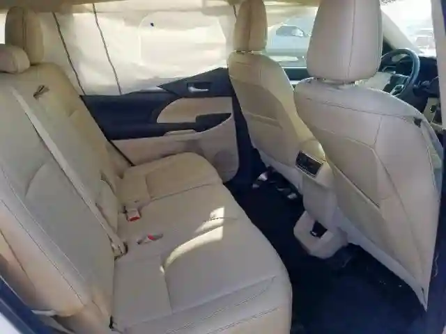 5TDKZRFH9HS507469 2017 TOYOTA HIGHLANDER SE-5