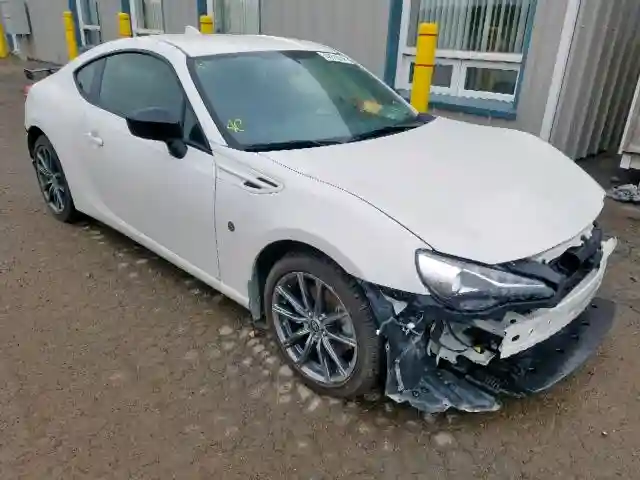 JF1ZNAA1XH9707528 2017 TOYOTA 86 BASE-0
