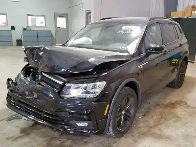 3VV2B7AX8KM149166 2019 VOLKSWAGEN TIGUAN SE-1