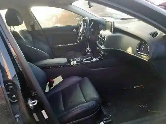 KNAE15LA5J6015190 2018 KIA STINGER-4