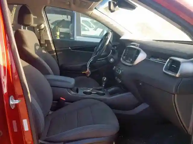 5XYPGDA56JG382414 2018 KIA SORENTO LX-4