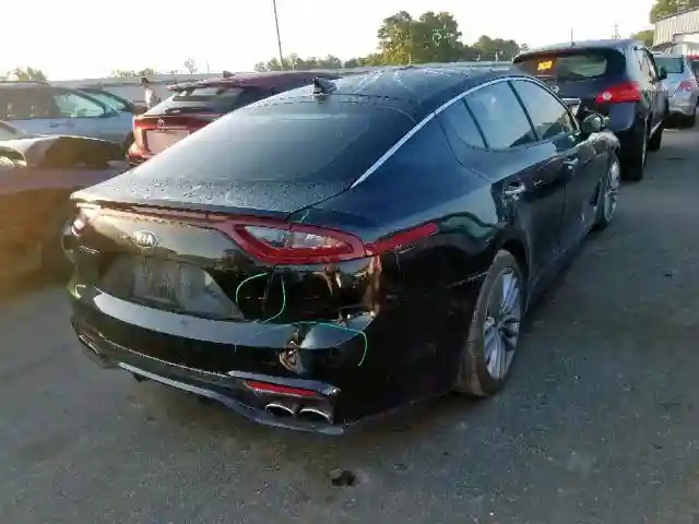 KNAE15LA5J6015190 2018 KIA STINGER-3