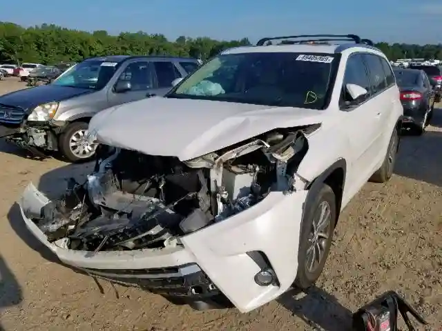 5TDKZRFH9HS507469 2017 TOYOTA HIGHLANDER SE-1