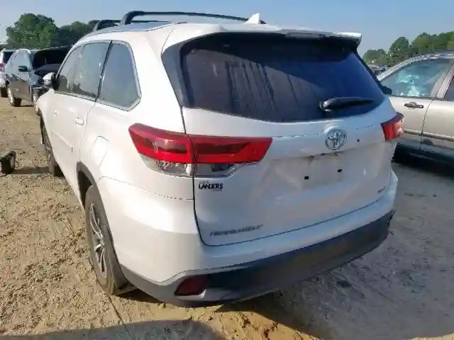 5TDKZRFH9HS507469 2017 TOYOTA HIGHLANDER SE-2