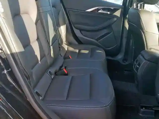 SJKCH5CR4JA059638 2018 INFINITI QX30 BASE-5