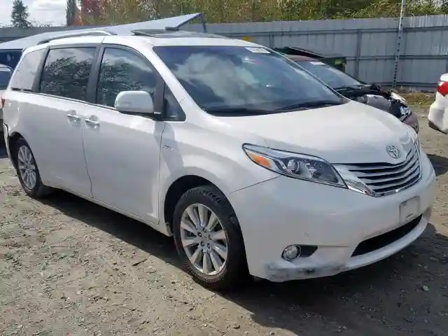 5TDDZ3DC6HS181708 2017 TOYOTA SIENNA XLE-0