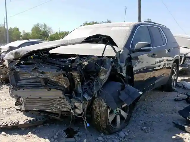 1GNERHKW2KJ214598 2019 CHEVROLET TRAVERSE LT-1