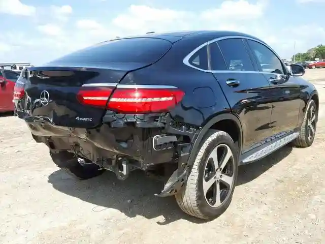 WDC0J4KB9HF196865 2017 MERCEDES-BENZ GLC COUPE 300 4MATIC-3