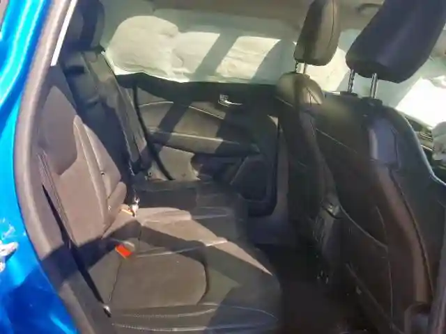 3C4NJDBB8JT395591 2018 JEEP COMPASS LATITUDE-5