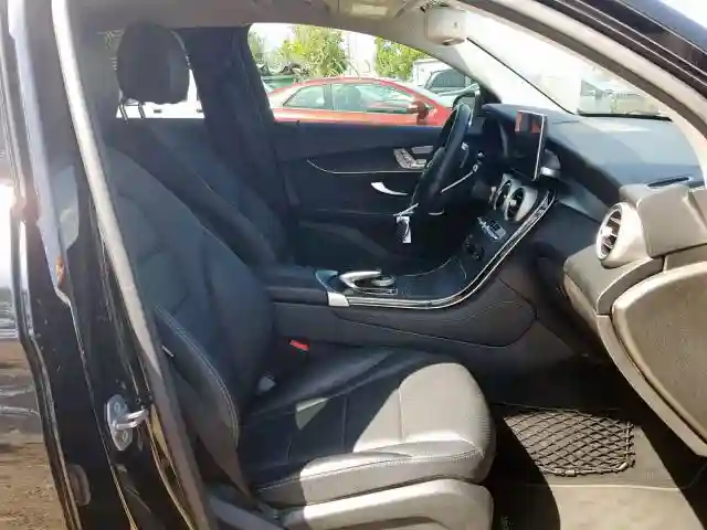 WDC0J4KB9HF196865 2017 MERCEDES-BENZ GLC COUPE 300 4MATIC-4