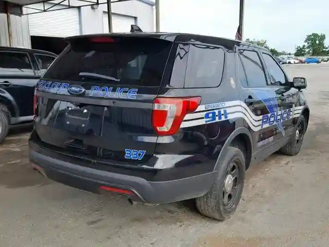 1FM5K8AR1HGD07011 2017 FORD EXPLORER POLICE INTERCEPTOR-3