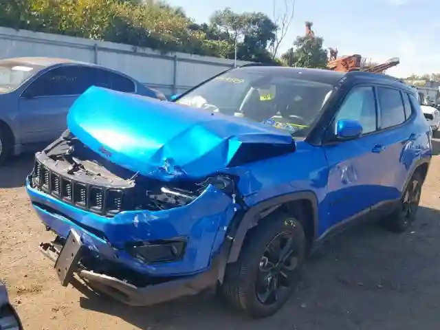 3C4NJDBB8JT395591 2018 JEEP COMPASS LATITUDE-1