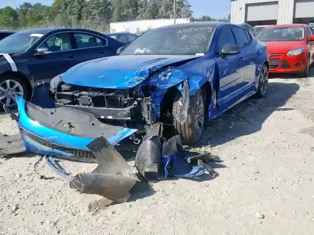 KNAE55LC2J6013760 2018 KIA STINGER GT2-1