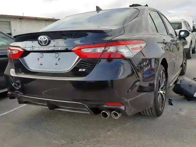 4T1B11HK6KU184241 2019 TOYOTA CAMRY L-3