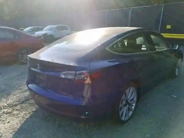 5YJ3E1EA6JF060048 2018 TESLA MODEL 3-3