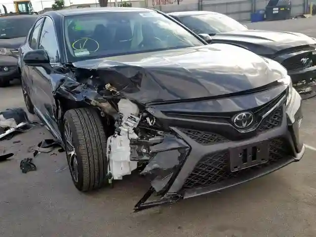 4T1B11HK6KU184241 2019 TOYOTA CAMRY L-0