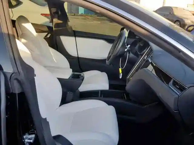 5YJSA1E26KF307098 2019 TESLA MODEL S-4